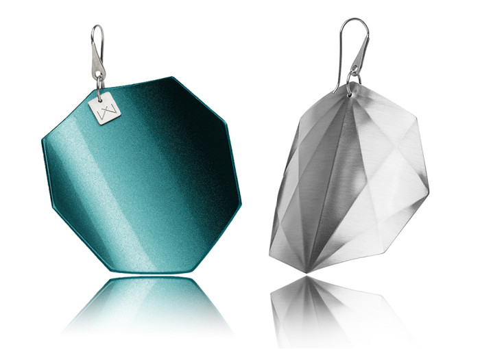 metalgloss-lyonsblue-octagon